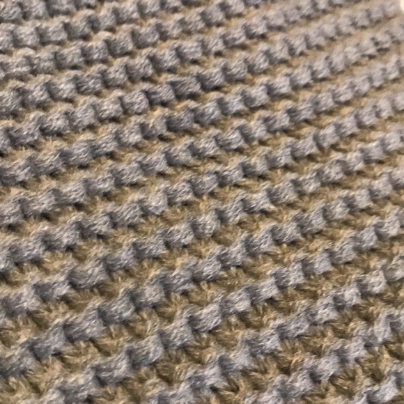 Calvin Klein Knitted Grey Chunky Scarf - Picture 5 of 5